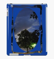 moonlit tree iPad-Hülle & Klebefolie