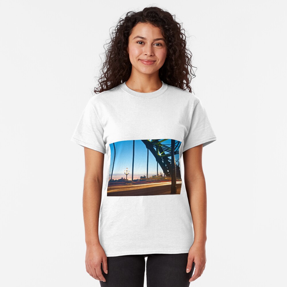 Tyne Bridge Light Trails, Newcastle Classic T-Shirt