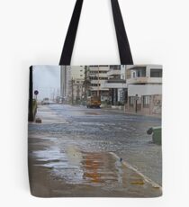 Another Day in La Habana Tote Bag