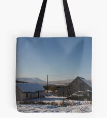 leamagowra winter Tote Bag