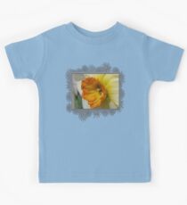 Small-Cupped Daffodil named Barrett Browning Kids Tee