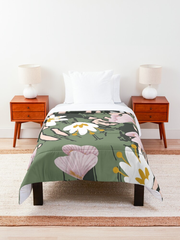 Alternate view of Botanical Blush Comforter