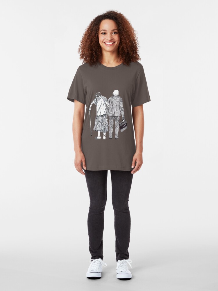 Alternative Ansicht von Älteres Paar - aus dem Musikvideo Pain Curator - Glaube und Wahrheit Slim Fit T-Shirt