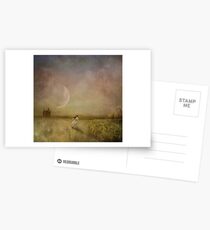 mon château est loin Postcards