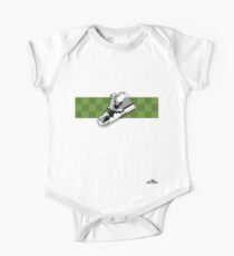 8-bit trainer shoe 1 T-shirt One Piece - Short Sleeve