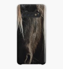 Close up straight look of horse Case/Skin for Samsung Galaxy