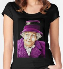 Margaret Rutherford plays Miss Jane Marple Fitted Scoop T-Shirt