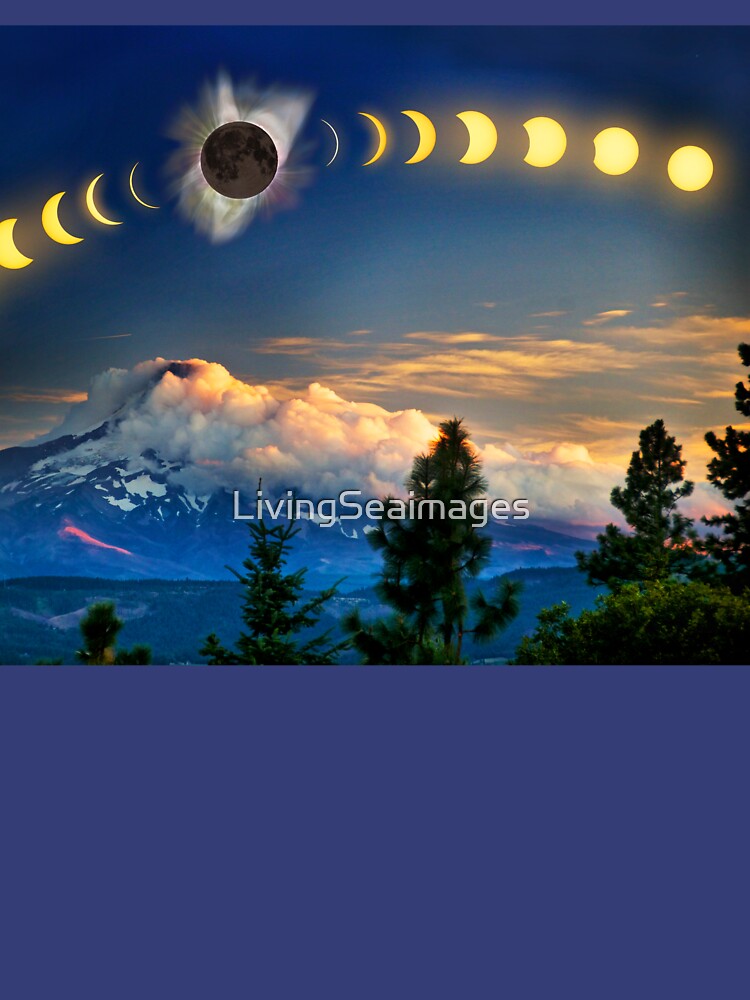 Solar Eclipse of Aug 21, 2017 as visualized above Mt. Hood by LivingSeaimages