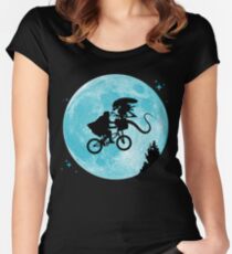 E.T. vs Aliens Women's Fitted Scoop T-Shirt