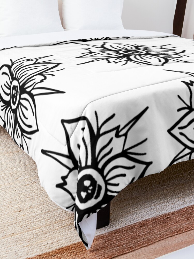 Alternate view of Flower Skull Comforter