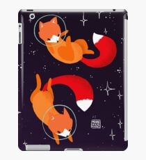 Space Foxes iPad Case/Skin