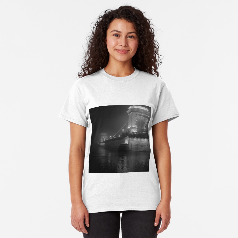 Lánchíd, Budapest Classic T-Shirt